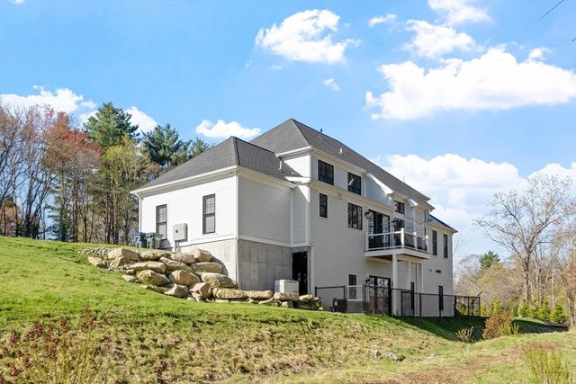 1 Honeybee Pass, Hopkinton, MA 01748
