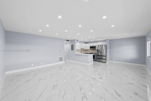 1400 NE 54th Street 107, Fort Lauderdale, FL 33334