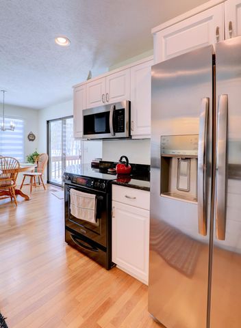 893 Harvest Drive, Holland City, MI 49423