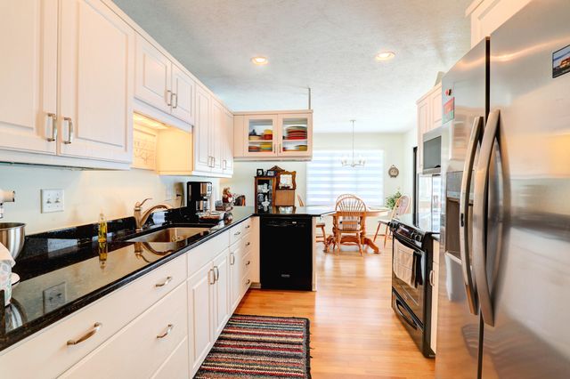 893 Harvest Drive, Holland City, MI 49423