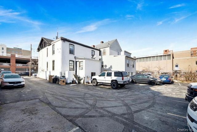 11 N 6th Avenue, Mount Vernon, NY 10550