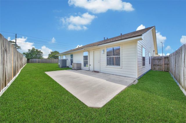 7706 Kempsey Lane, Houston, TX 77040