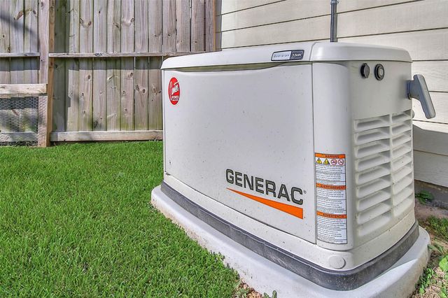 7706 Kempsey Lane, Houston, TX 77040