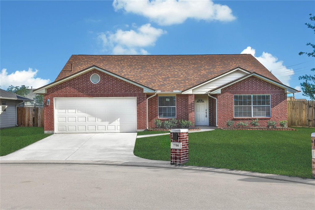 7706 Kempsey Lane, Houston, TX 77040