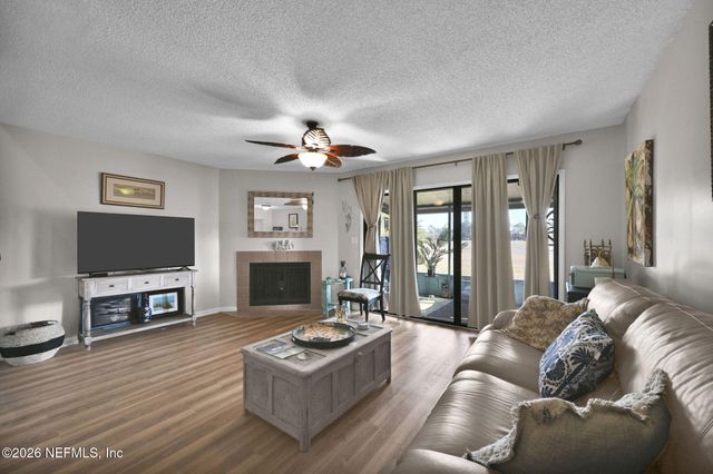 7701 BAYMEADOWS Circle W 1025, Jacksonville, FL 32256