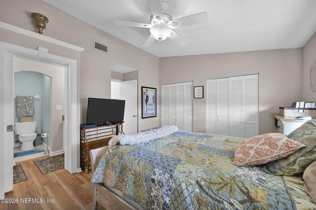 7701 BAYMEADOWS Circle W 1025, Jacksonville, FL 32256