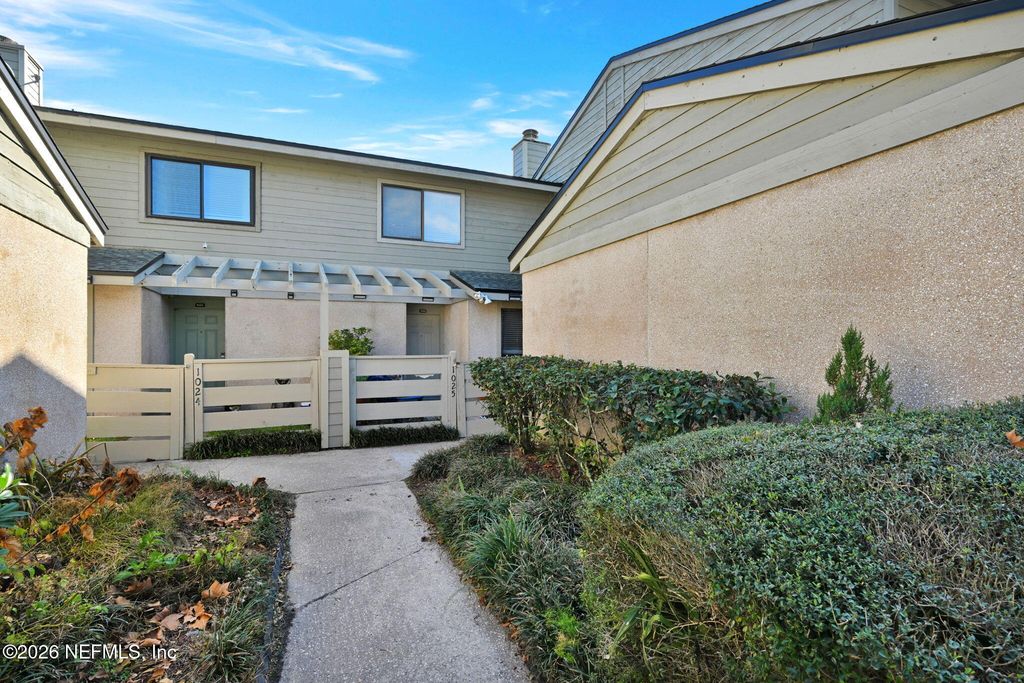 7701 BAYMEADOWS Circle W 1025, Jacksonville, FL 32256