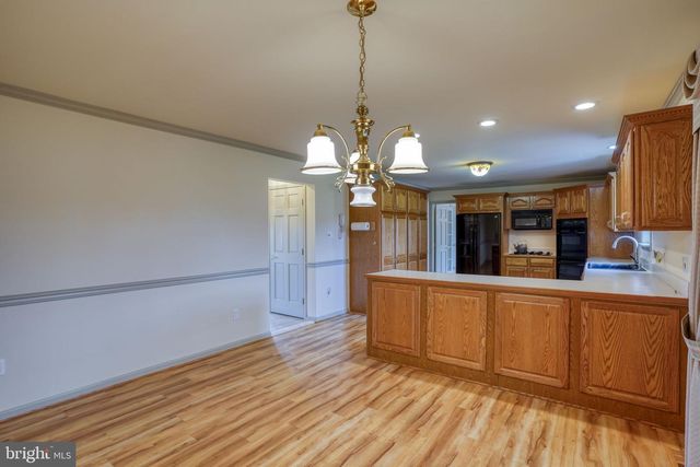 2392 HAZLETTVILLE RD, Dover, DE 19904