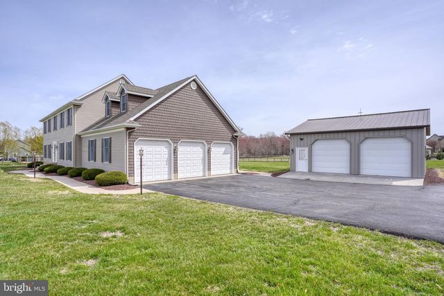 2392 HAZLETTVILLE RD, Dover, DE 19904