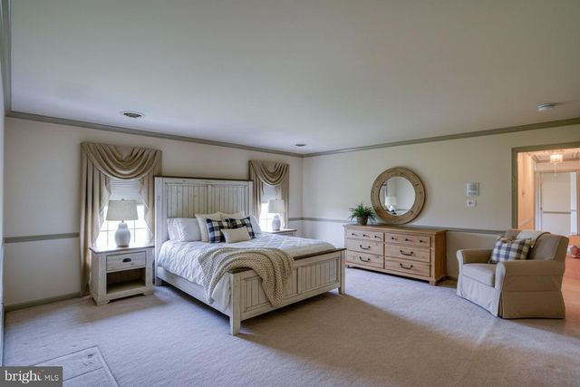 2392 HAZLETTVILLE RD, Dover, DE 19904