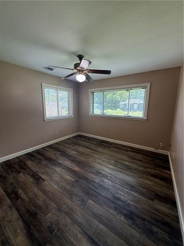 504 W 19th Street, Russellville, AR 72801