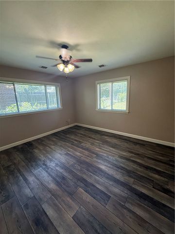 504 W 19th Street, Russellville, AR 72801