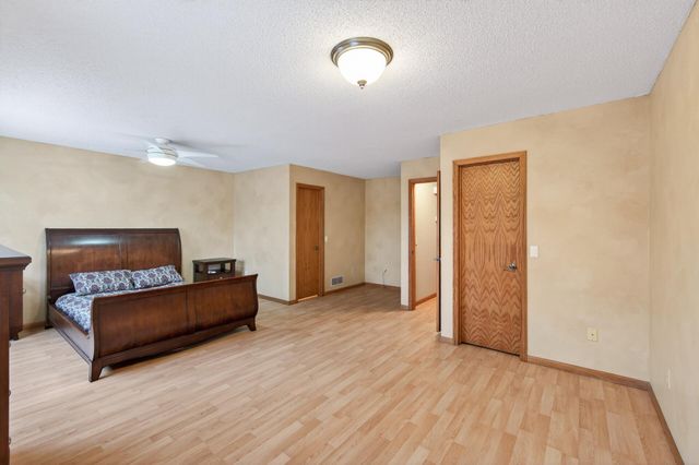 4249 Boulder Ridge Point, Eagan, MN 55122