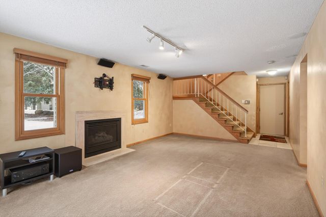 4249 Boulder Ridge Point, Eagan, MN 55122