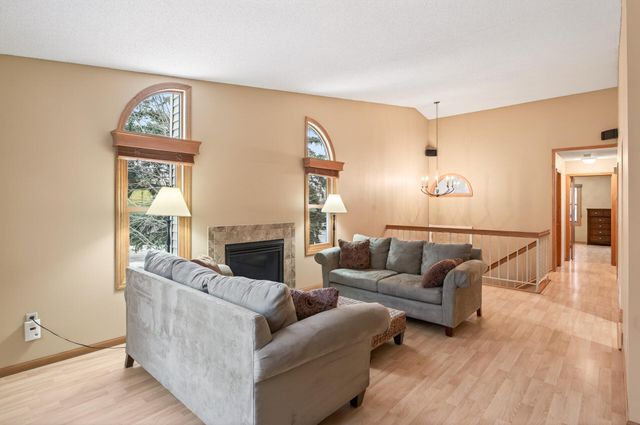 4249 Boulder Ridge Point, Eagan, MN 55122