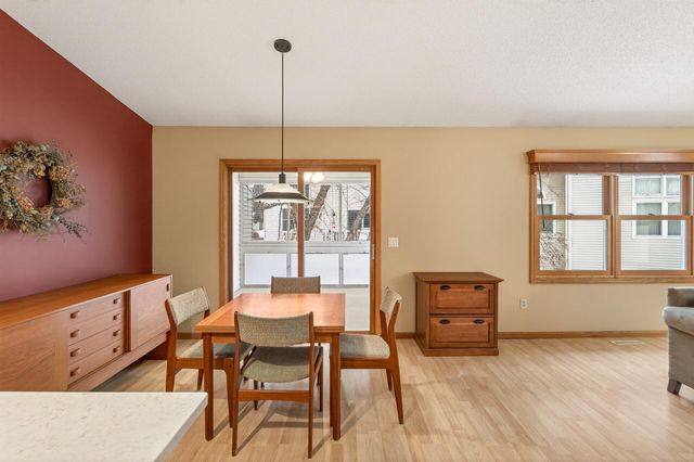 4249 Boulder Ridge Point, Eagan, MN 55122