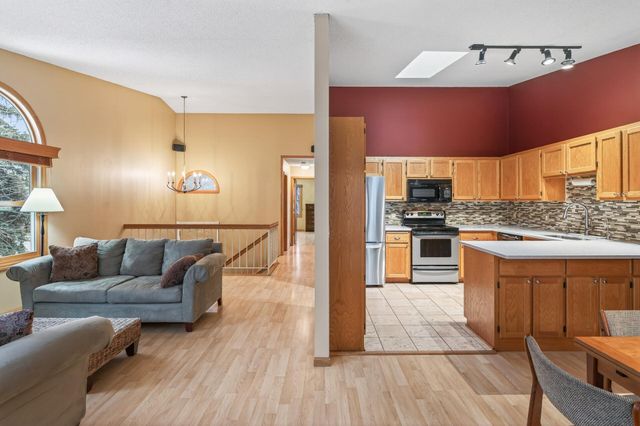 4249 Boulder Ridge Point, Eagan, MN 55122