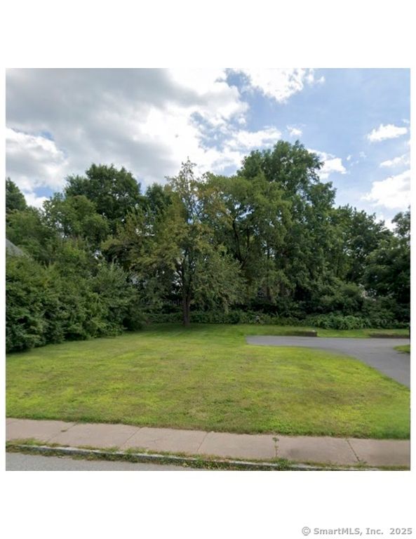 Eldridge Street, Manchester, CT 06040