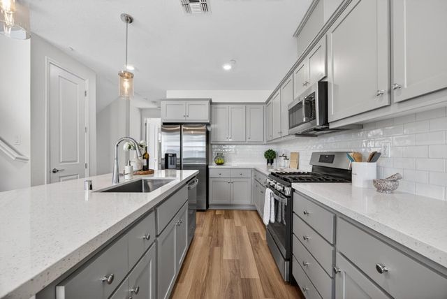 4363 GARONNE Walk, Sacramento, CA 95834