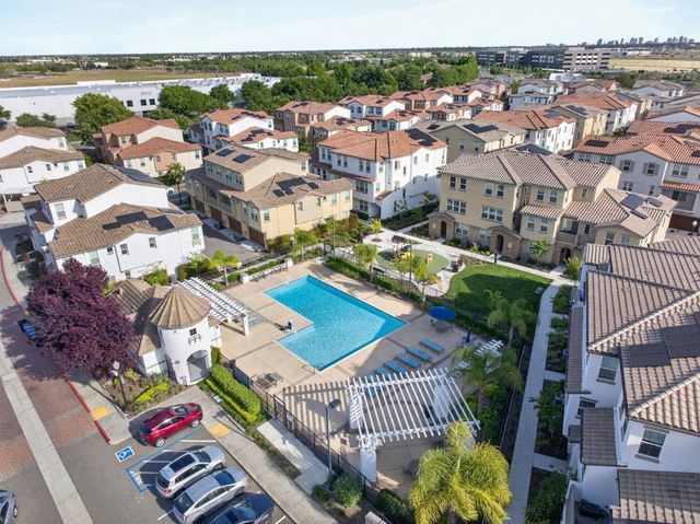 4363 GARONNE Walk, Sacramento, CA 95834