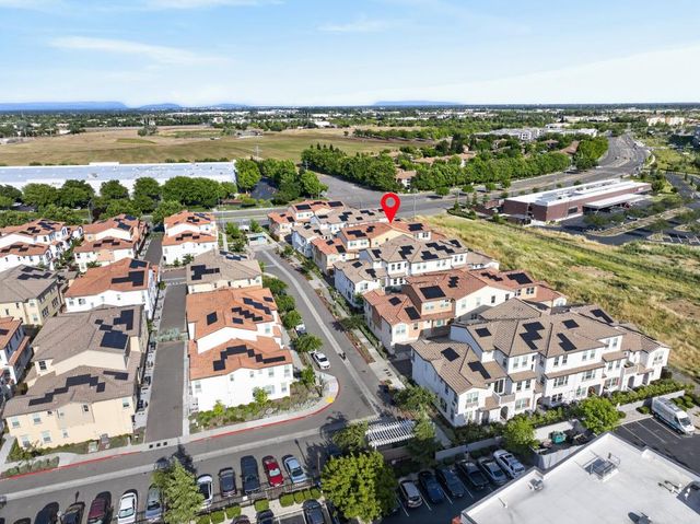 4363 GARONNE Walk, Sacramento, CA 95834