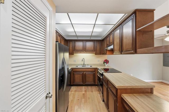 1221 Botetourt GDNS, Norfolk, VA 23517