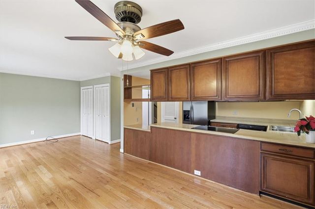 1221 Botetourt GDNS, Norfolk, VA 23517