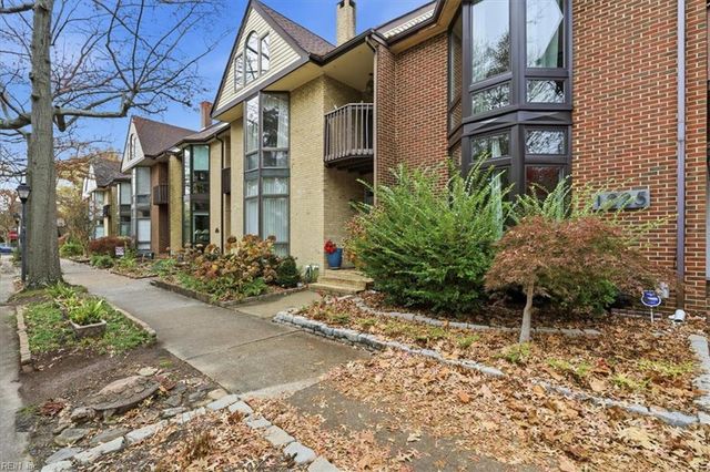 1221 Botetourt GDNS, Norfolk, VA 23517
