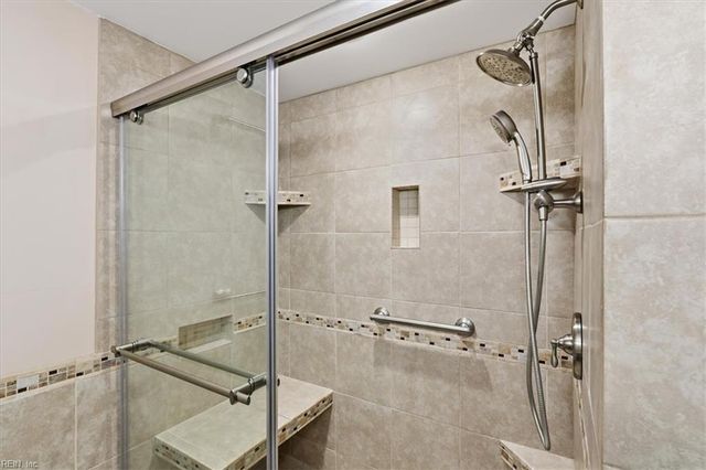 1221 Botetourt GDNS, Norfolk, VA 23517