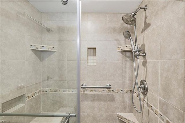 1221 Botetourt GDNS, Norfolk, VA 23517