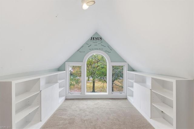 1221 Botetourt GDNS, Norfolk, VA 23517