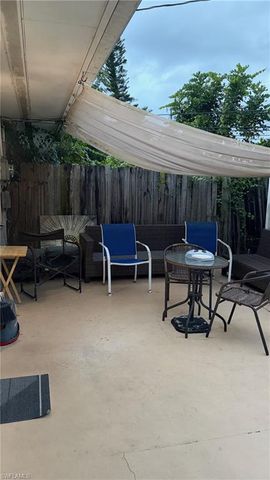 1113 VINEYARD PL, Lehigh Acres, FL 33936