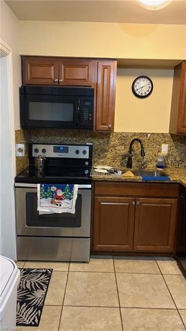 1113 VINEYARD PL, Lehigh Acres, FL 33936