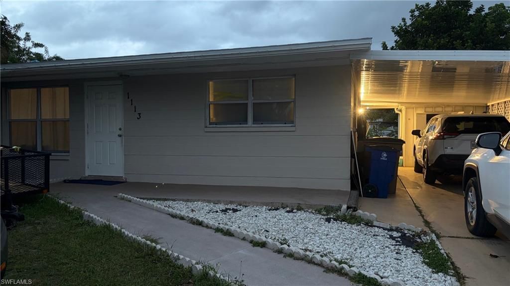 1113 VINEYARD PL, Lehigh Acres, FL 33936