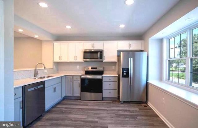 31 W DUCK ST, Front Royal, VA 22630