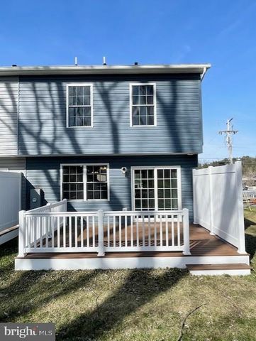 31 W DUCK ST, Front Royal, VA 22630