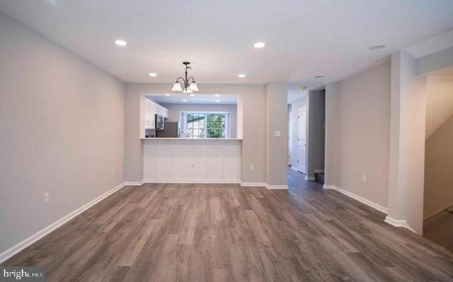 31 W DUCK ST, Front Royal, VA 22630