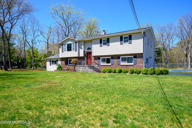 600 Oakwood Avenue, Jackson, NJ 08527