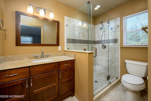 600 Oakwood Avenue, Jackson, NJ 08527