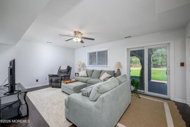 600 Oakwood Avenue, Jackson, NJ 08527