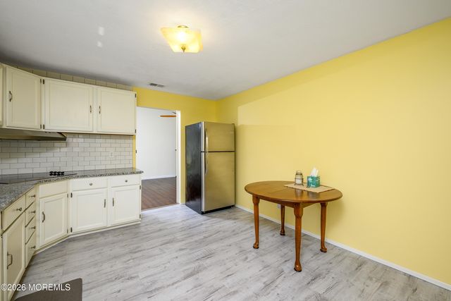 600 Oakwood Avenue, Jackson, NJ 08527