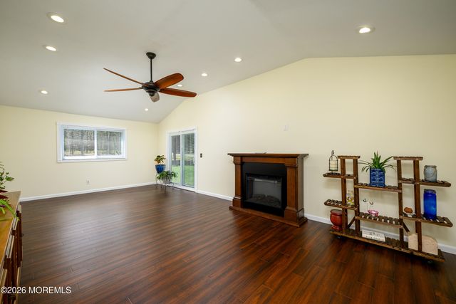 600 Oakwood Avenue, Jackson, NJ 08527