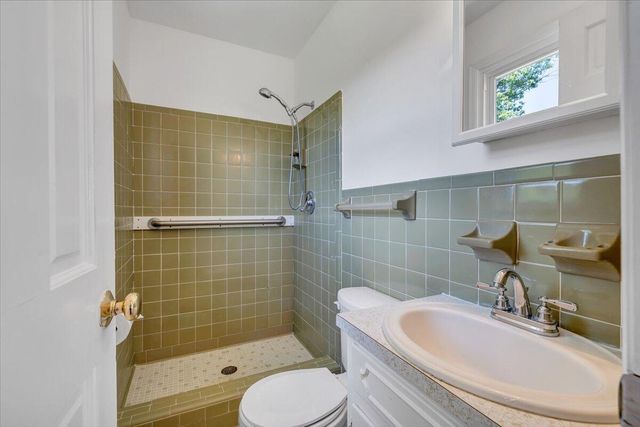 2509 White House RD, Moneta, VA 24121