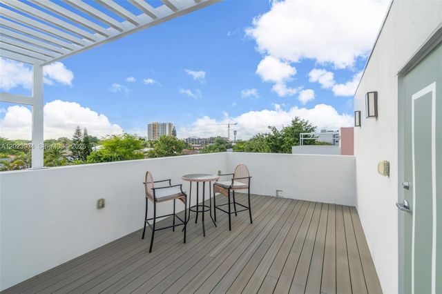 721 SW 11th Street G, Miami, FL 33129