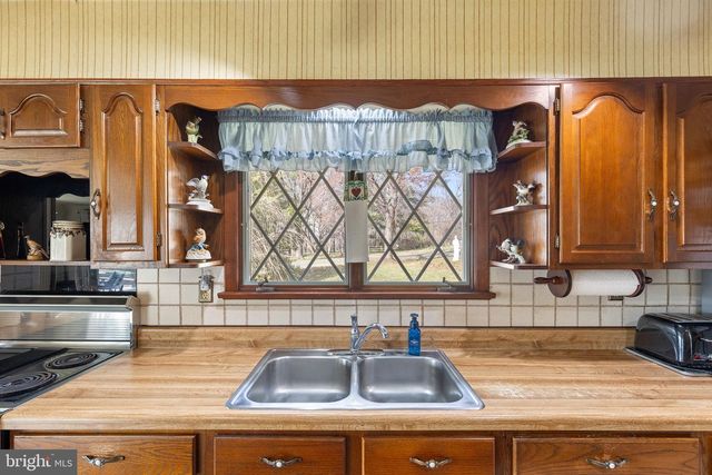 234 HOPEWELL RD, Clear Brook, VA 22624