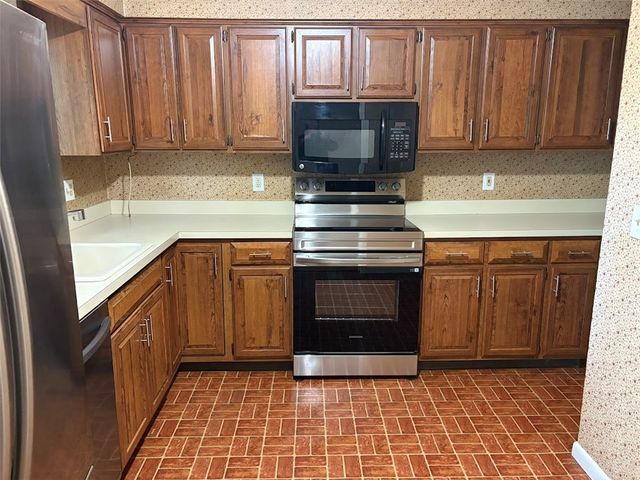 570 Marsh Rd Road, Pittsford, NY 14534