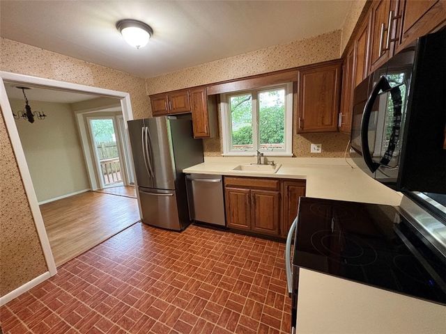 570 Marsh Rd Road, Pittsford, NY 14534