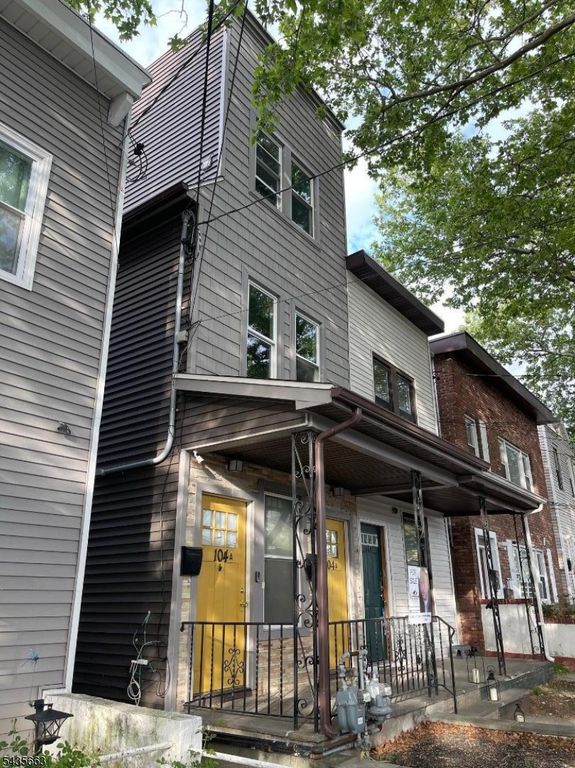 104 A Yale Ave, Jersey City, NJ 07304