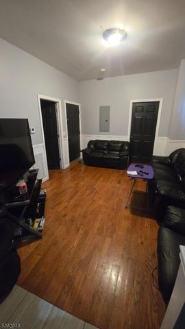 69 N 13Th St, Newark City, NJ 07107