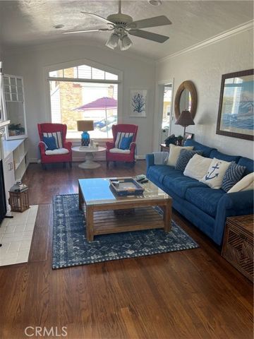 227 Apolena Avenue, Newport Beach, CA 92662